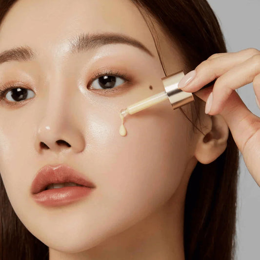 Medicube Deep Vita C Ampoule – Koyu Leke ve İz Karşıtı Parlatıcı Saf C Vitamini Serumu (3x10 ML)